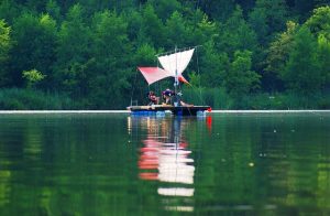 raft-640x480-42778672.jpeg