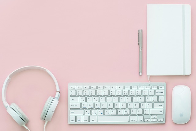 Boost Email Marketing with Private Blogs & High-Quality Content