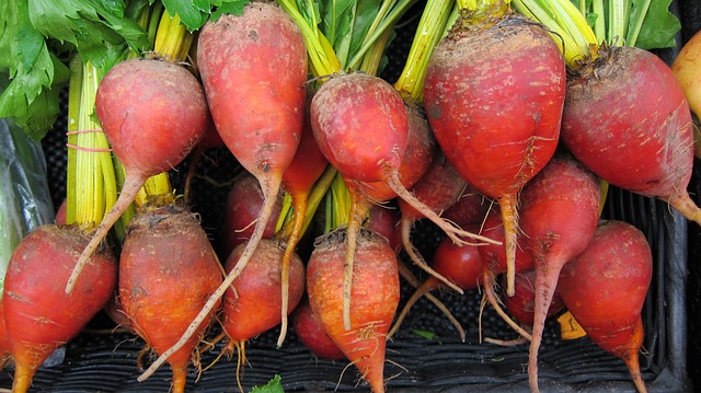 local-food-640x480-72025476.jpeg