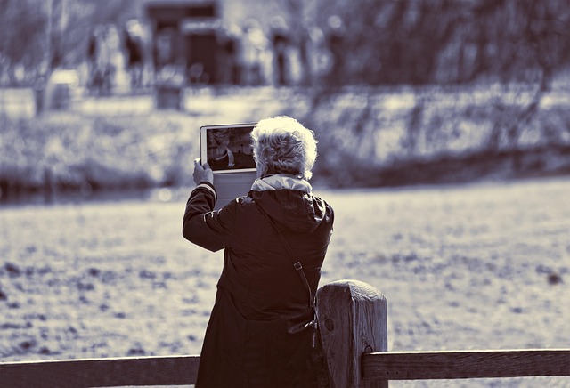 elderly-person-640x480-77257788.jpeg