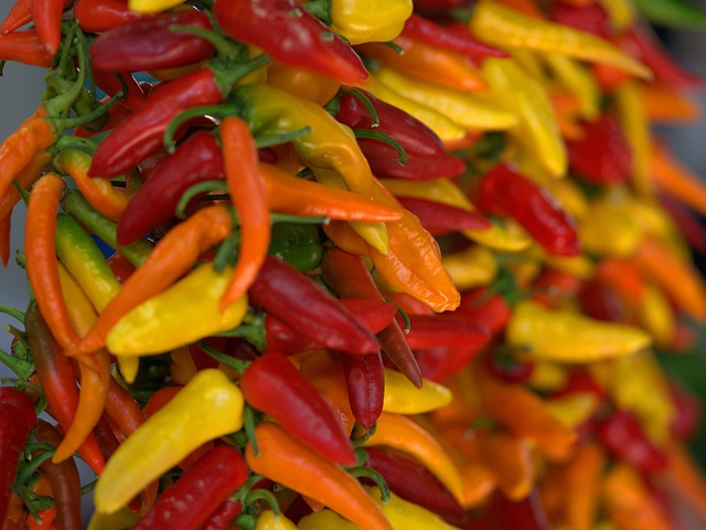 local-food-640x480-24774115.jpeg