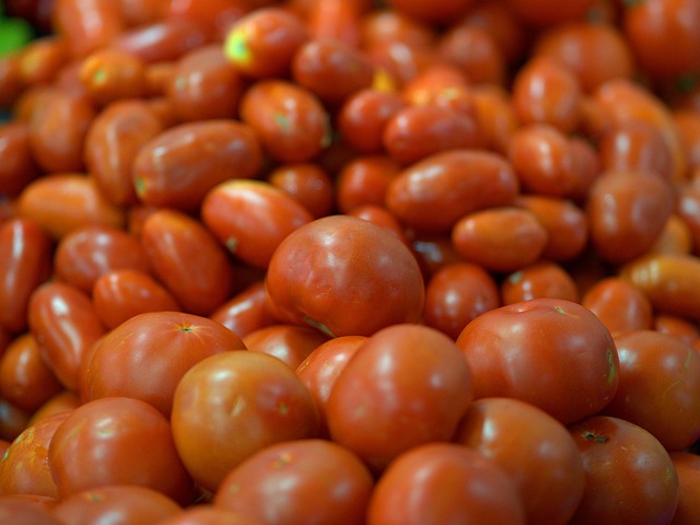 local-food-640x480-90735959.jpeg