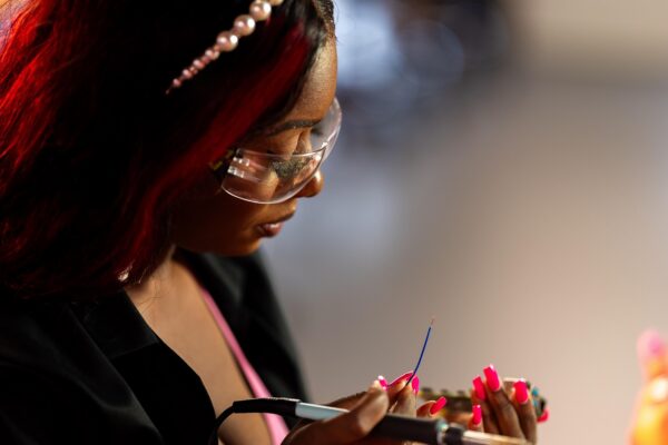 g66faddcfaca293393cee195599d6f109ed6b5d522a3188dd53e6c8eeff601f23730a8066b6df367d3dff45783b72a967a084d5a13f5c321ca28e2371b0ab7db7_1280