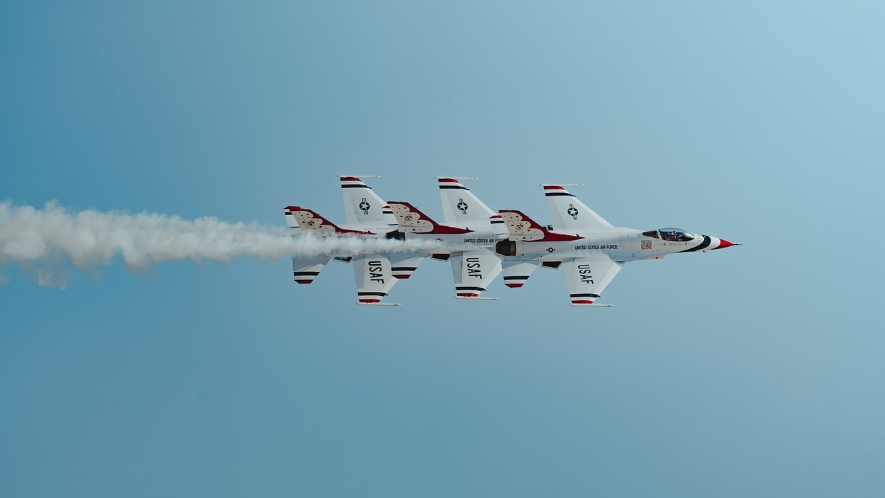 the-comprehensive-guide-to-aeroplane-fue-640x480-24b8tk